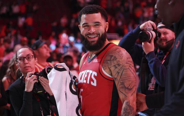 新晋球星表现抢眼,备受关注的简单介绍 新晋球星表现抢眼,备受关注的简单介绍