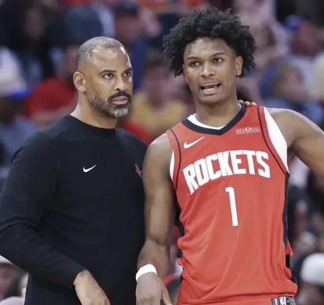 包含火箭队主教练发布战术调整,球员备战紧张!的词条 包含火箭队主教练发布战术调整,球员备战紧张!的词条