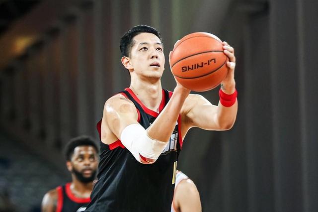 加拿大选手稳守防线,守住胜利 加拿大选手稳守防线,守住胜利