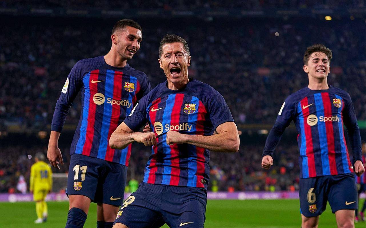 包含皇家马德里全面压制,取得淘汰赛胜利的词条 包含皇家马德里全面压制,取得淘汰赛胜利的词条