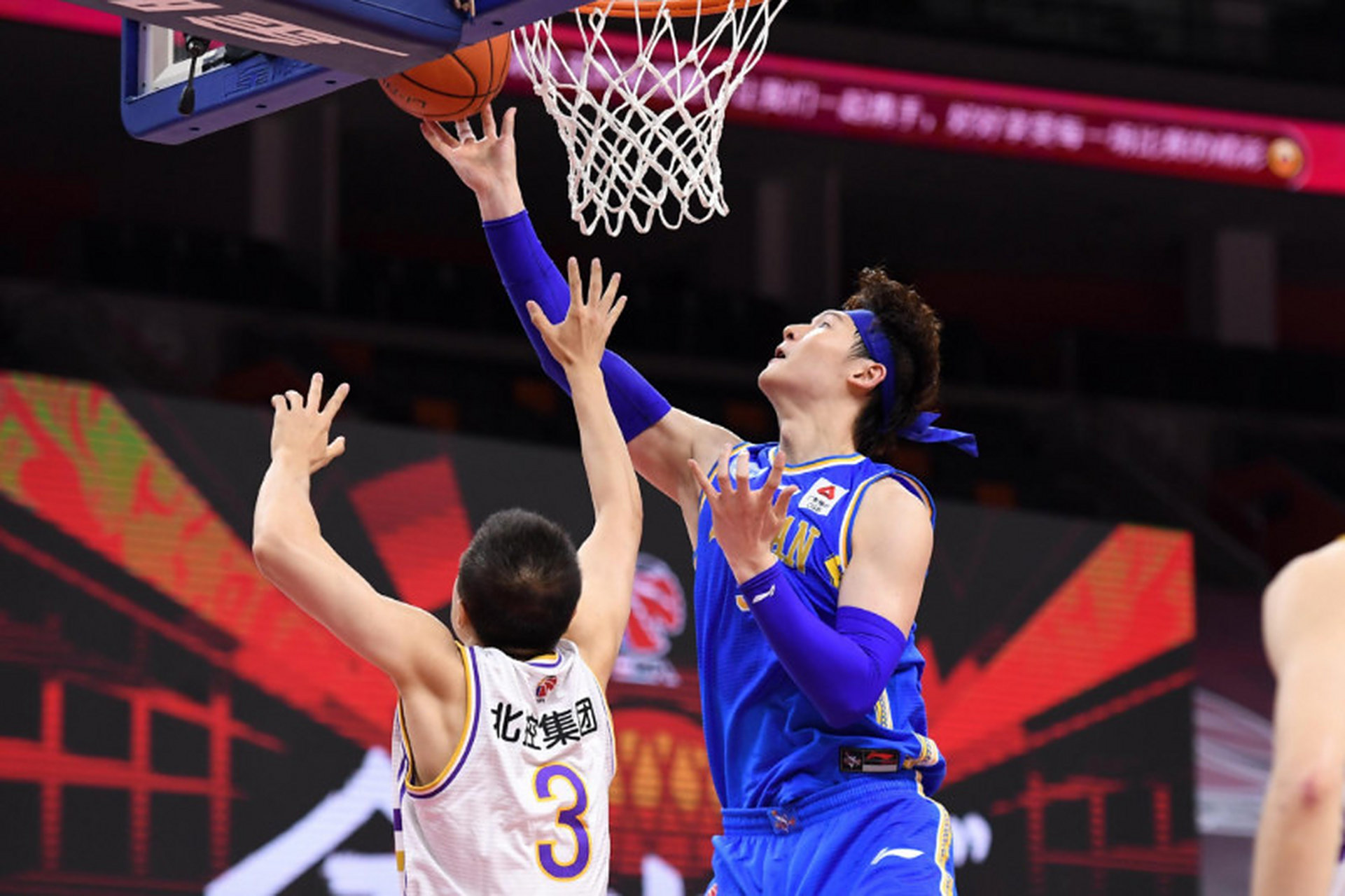 湖北男篮实现逆袭,赢得关键比赛 湖北男篮实现逆袭,赢得关键比赛