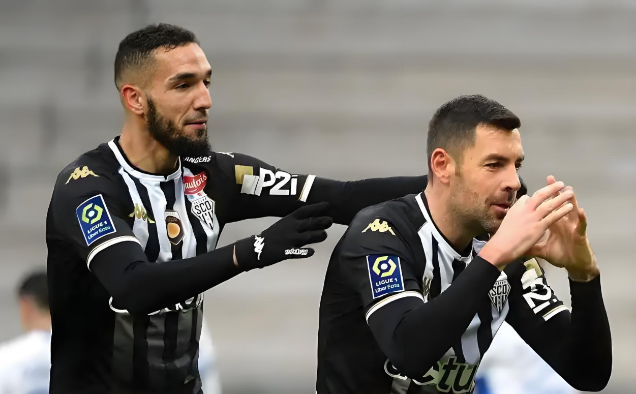 爱游戏体育直播-雷恩主场不敌摩纳哥，法甲保级形势不容乐观的简单介绍