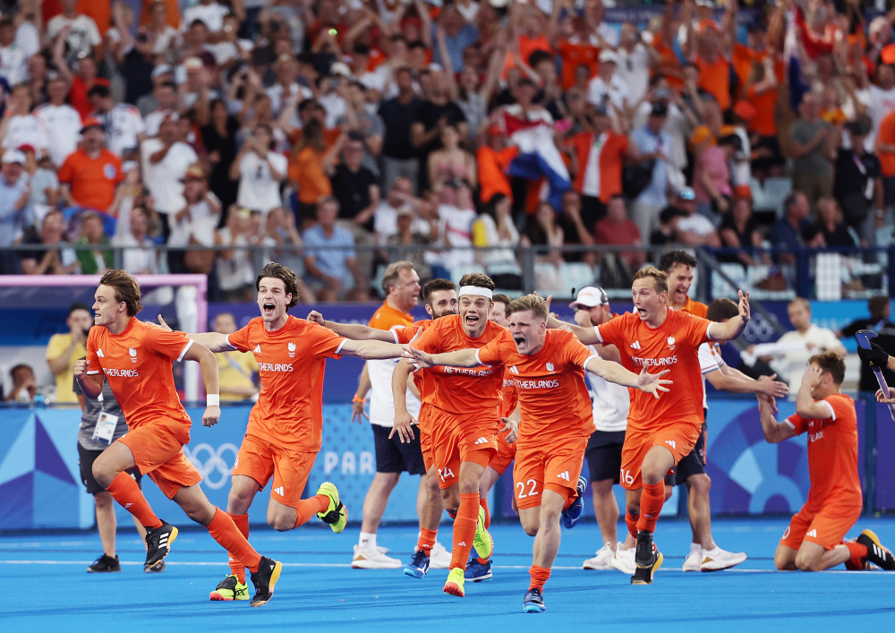 包含荷兰队准备就绪，为合作杯做最终准备的词条