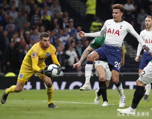 澳大利亚球员在英超联赛获得新合同