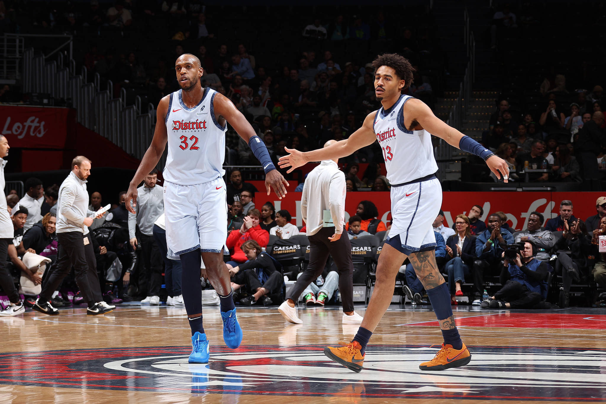 活塞客场击败篮网,实现两连胜 活塞客场击败篮网,实现两连胜