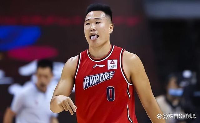 爱游戏在线-包含深圳男篮豪取胜利，球员表现可圈可点的词条