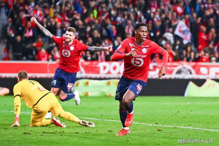 爱游戏官网-包含里尔主场大胜，稳坐法甲争冠集团的词条