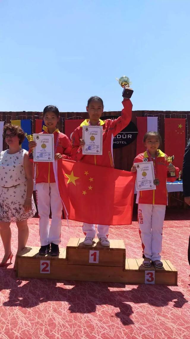 爱游戏在线登录-瑞士代表队斩获桂冠为国争光的简单介绍