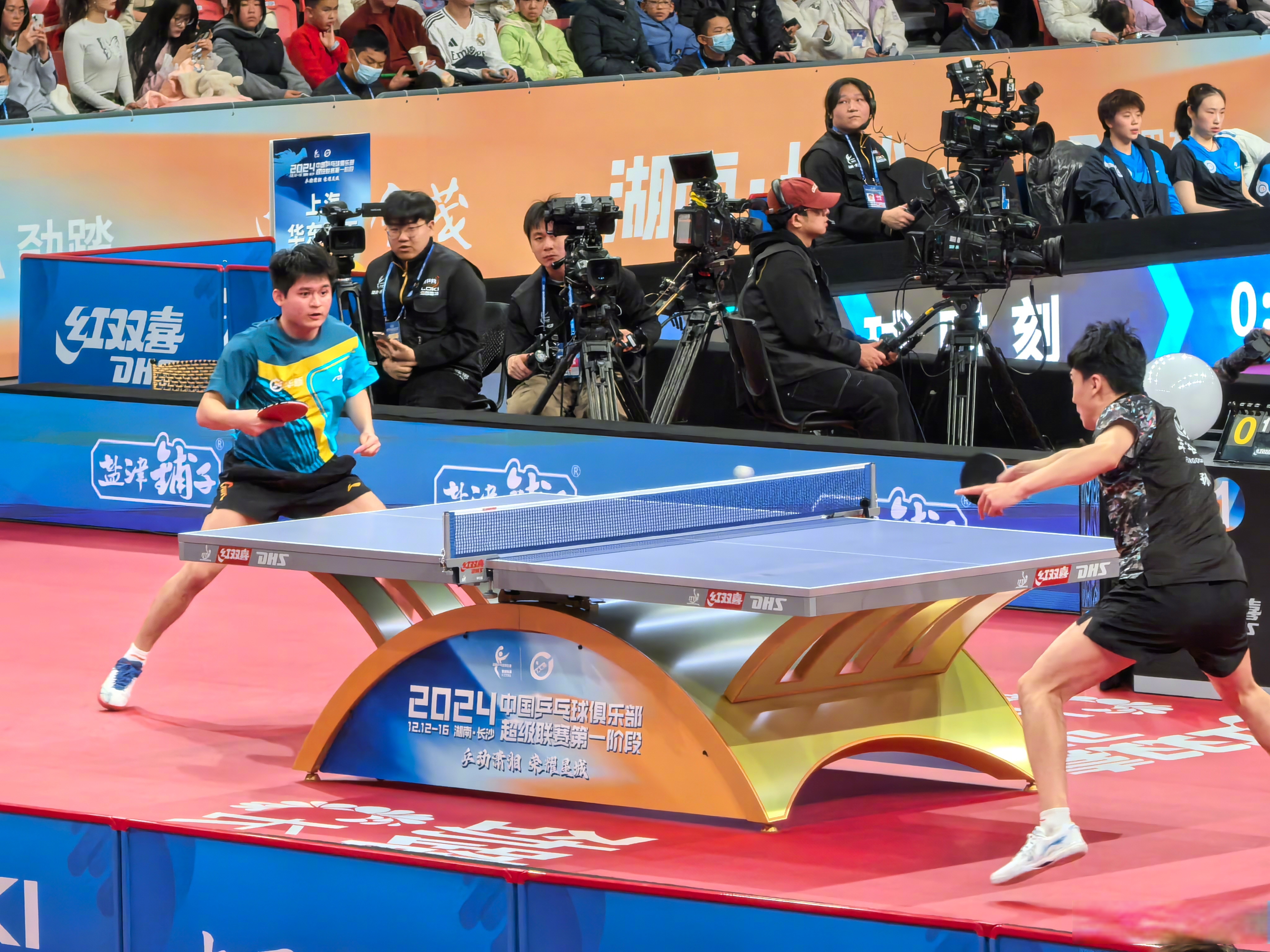 爱游戏官网入口-球队整体素质强劲，正向决赛稳步迈进的简单介绍