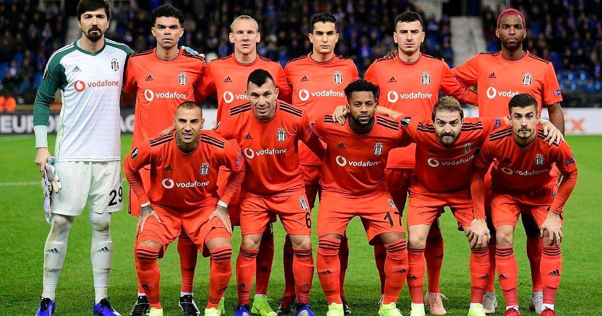 包含沙尔克主场告负，备战对阵杜塞尔多夫战的词条