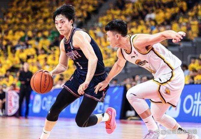 广东德比大战：广州恒大主场胜深圳佳兆业，继续领跑的简单介绍