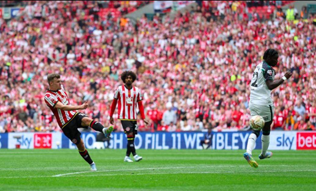 利物浦战胜对手，保持英超劲旅地位