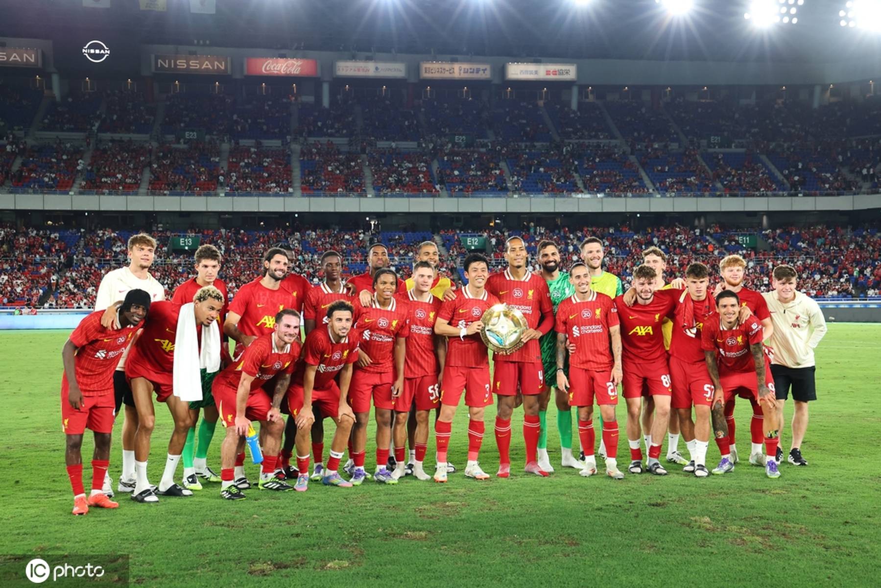 利物浦阵容齐整，备战新赛季士气高昂的简单介绍